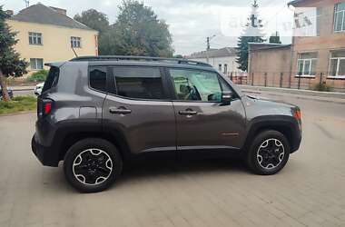 Позашляховик / Кросовер Jeep Renegade 2016 в Дубні