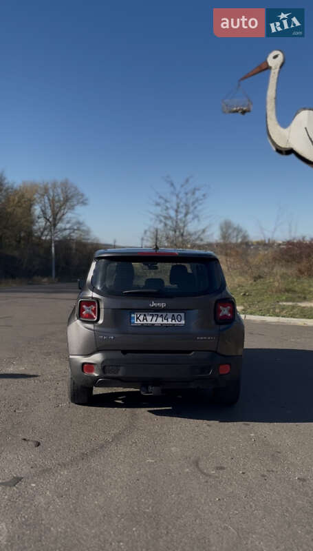 Внедорожник / Кроссовер Jeep Renegade 2017 в Березовке фото 3 Внедорожник / Кроссовер Jeep Renegade 2017 в Березовке