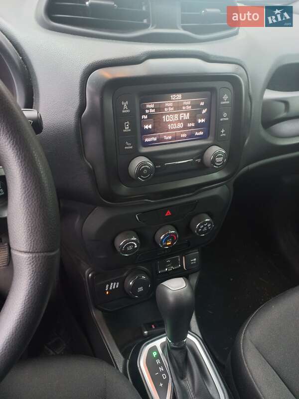 Позашляховик / Кросовер Jeep Renegade 2018 в Богородчанах