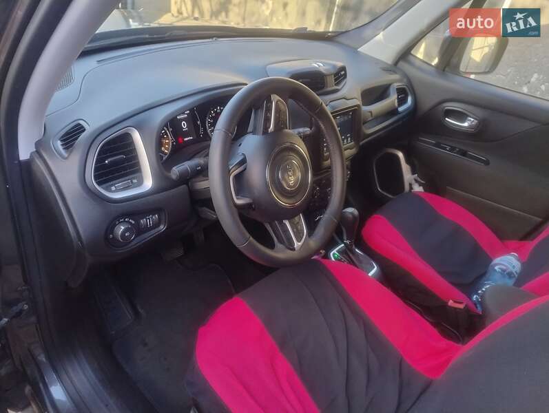Внедорожник / Кроссовер Jeep Renegade 2018 в Черноморске