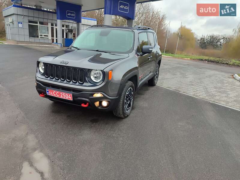 Позашляховик / Кросовер Jeep Renegade 2016 в Дубні