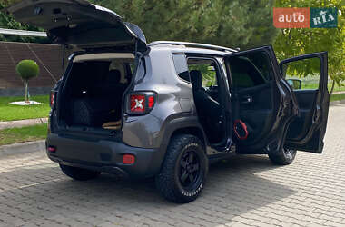 Внедорожник / Кроссовер Jeep Renegade 2016 в Одессе