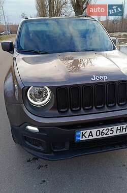 Позашляховик / Кросовер Jeep Renegade 2016 в Василькові