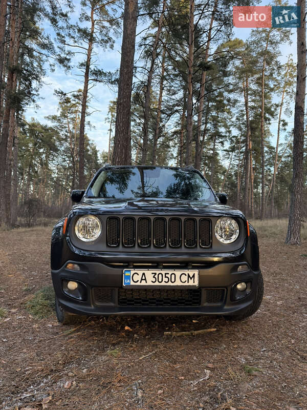 Внедорожник / Кроссовер Jeep Renegade 2016 в Черкассах