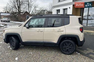 Внедорожник / Кроссовер Jeep Renegade 2016 в Ивано-Франковске