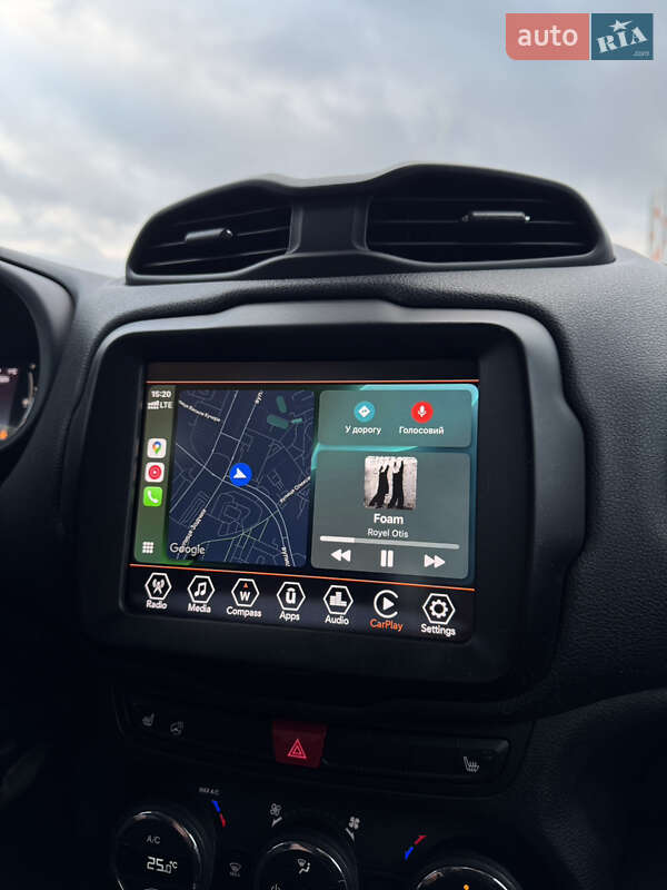 Позашляховик / Кросовер Jeep Renegade 2016 в Києві