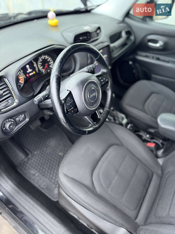 Позашляховик / Кросовер Jeep Renegade 2016 в Києві