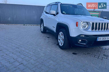 Позашляховик / Кросовер Jeep Renegade 2016 в Чернівцях