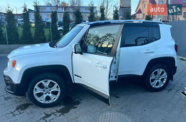 Позашляховик / Кросовер Jeep Renegade 2016 в Чернівцях