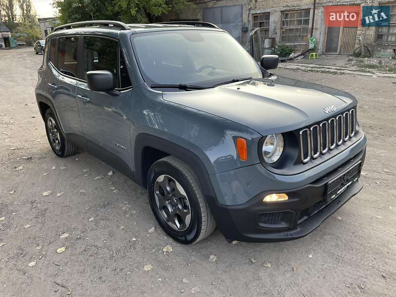 Позашляховик / Кросовер Jeep Renegade 2017 в Одесі