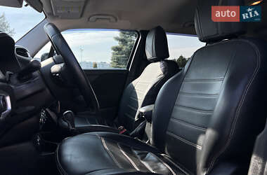 Позашляховик / Кросовер Jeep Renegade 2015 в 