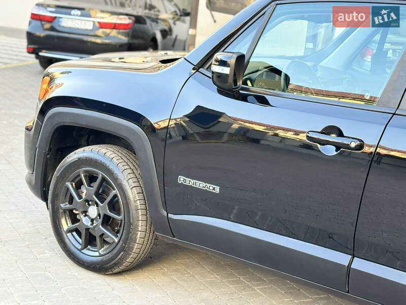 Внедорожник / Кроссовер Jeep Renegade 2020 в Одессе