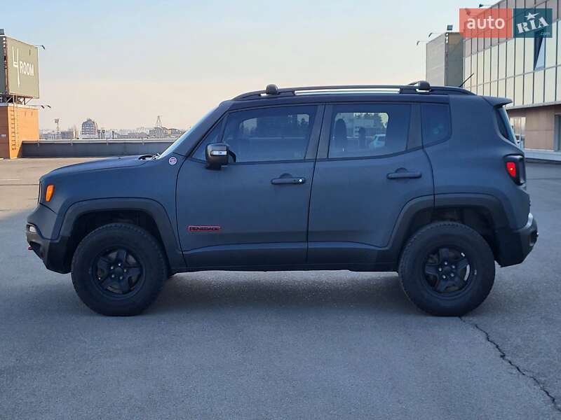 Позашляховик / Кросовер Jeep Renegade 2016 в Києві