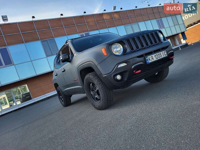 Позашляховик / Кросовер Jeep Renegade 2016 в Києві