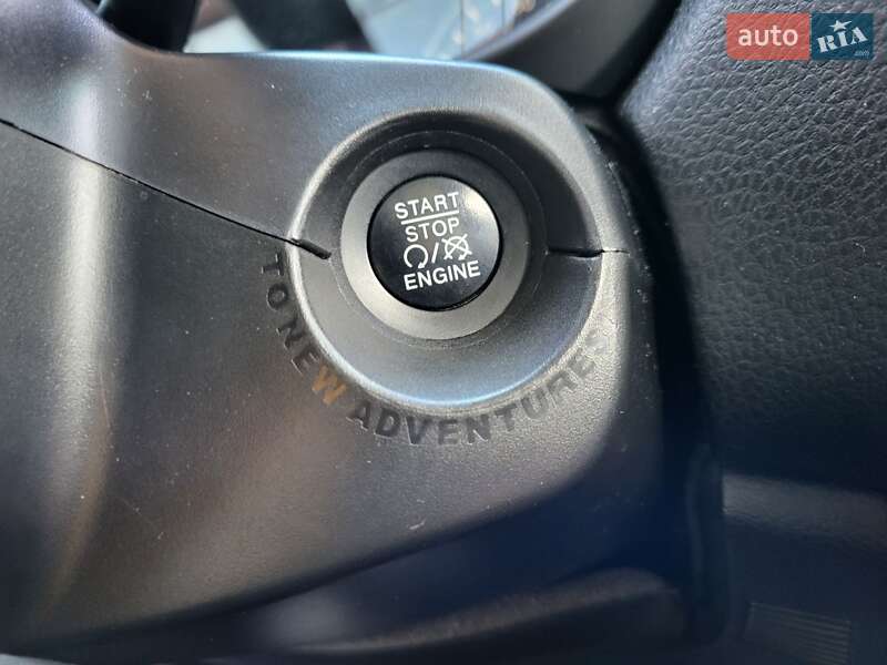 Позашляховик / Кросовер Jeep Renegade 2016 в Києві