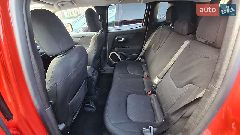 Внедорожник / Кроссовер Jeep Renegade 2016 в Киеве