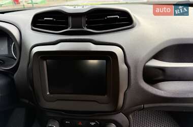 Внедорожник / Кроссовер Jeep Renegade 2018 в 