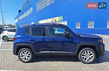 Внедорожник / Кроссовер Jeep Renegade 2016 в 