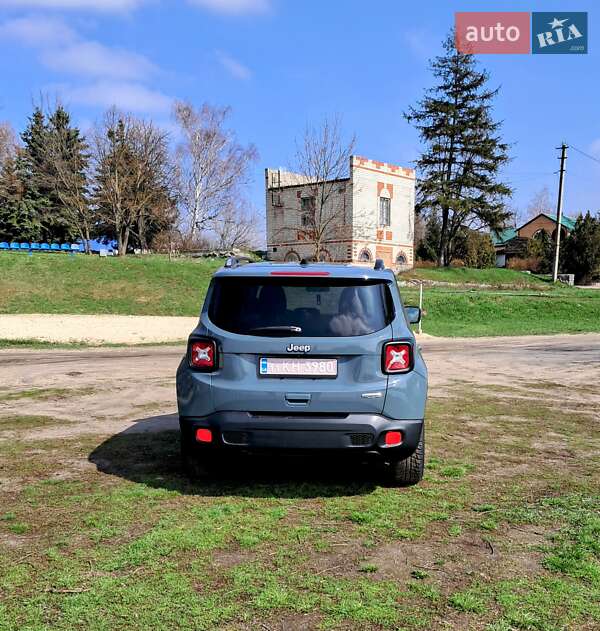Внедорожник / Кроссовер Jeep Renegade 2018 в Валках