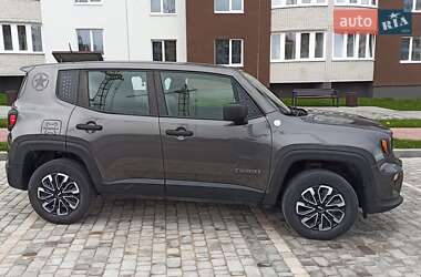 Позашляховик / Кросовер Jeep Renegade 2019 в 