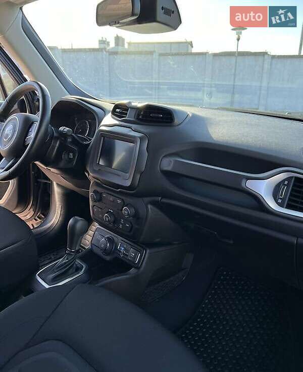 Позашляховик / Кросовер Jeep Renegade 2020 в Києві