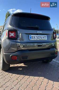 Внедорожник / Кроссовер Jeep Renegade 2020 в 