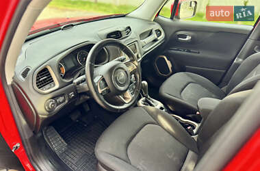 Внедорожник / Кроссовер Jeep Renegade 2016 в 
