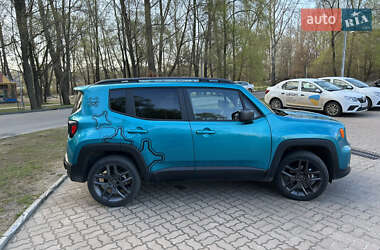 Внедорожник / Кроссовер Jeep Renegade 2021 в 