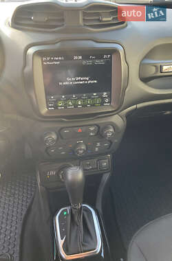 Внедорожник / Кроссовер Jeep Renegade 2021 в 