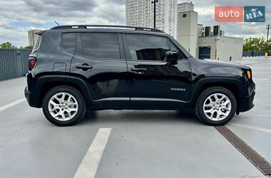 Внедорожник / Кроссовер Jeep Renegade 2016 в 