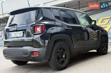 Позашляховик / Кросовер Jeep Renegade 2015 в 