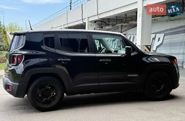 Позашляховик / Кросовер Jeep Renegade 2015 в 