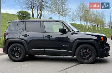 Позашляховик / Кросовер Jeep Renegade 2015 в 
