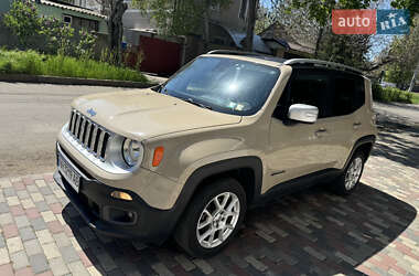 Внедорожник / Кроссовер Jeep Renegade 2016 в 