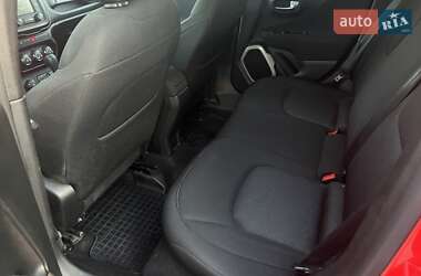 Внедорожник / Кроссовер Jeep Renegade 2017 в 