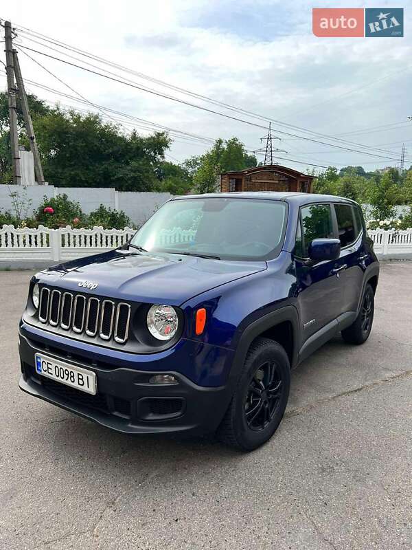 Внедорожник / Кроссовер Jeep Renegade 2017 в Новоселице