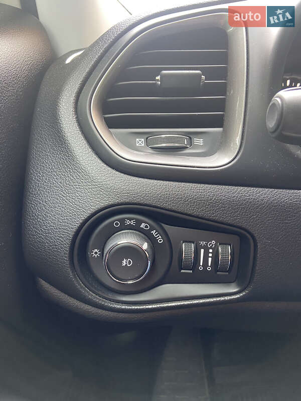Внедорожник / Кроссовер Jeep Renegade 2018 в Ивано-Франковске