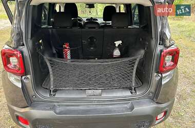 Позашляховик / Кросовер Jeep Renegade 2017 в 