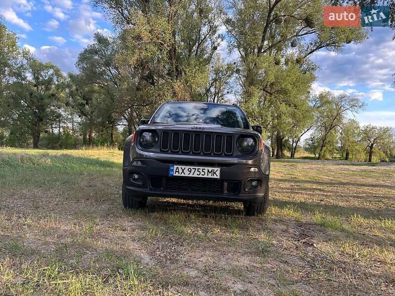 Позашляховик / Кросовер Jeep Renegade 2017 в 