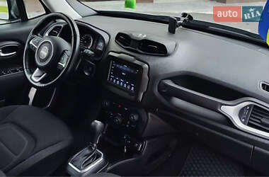 Позашляховик / Кросовер Jeep Renegade 2019 в 