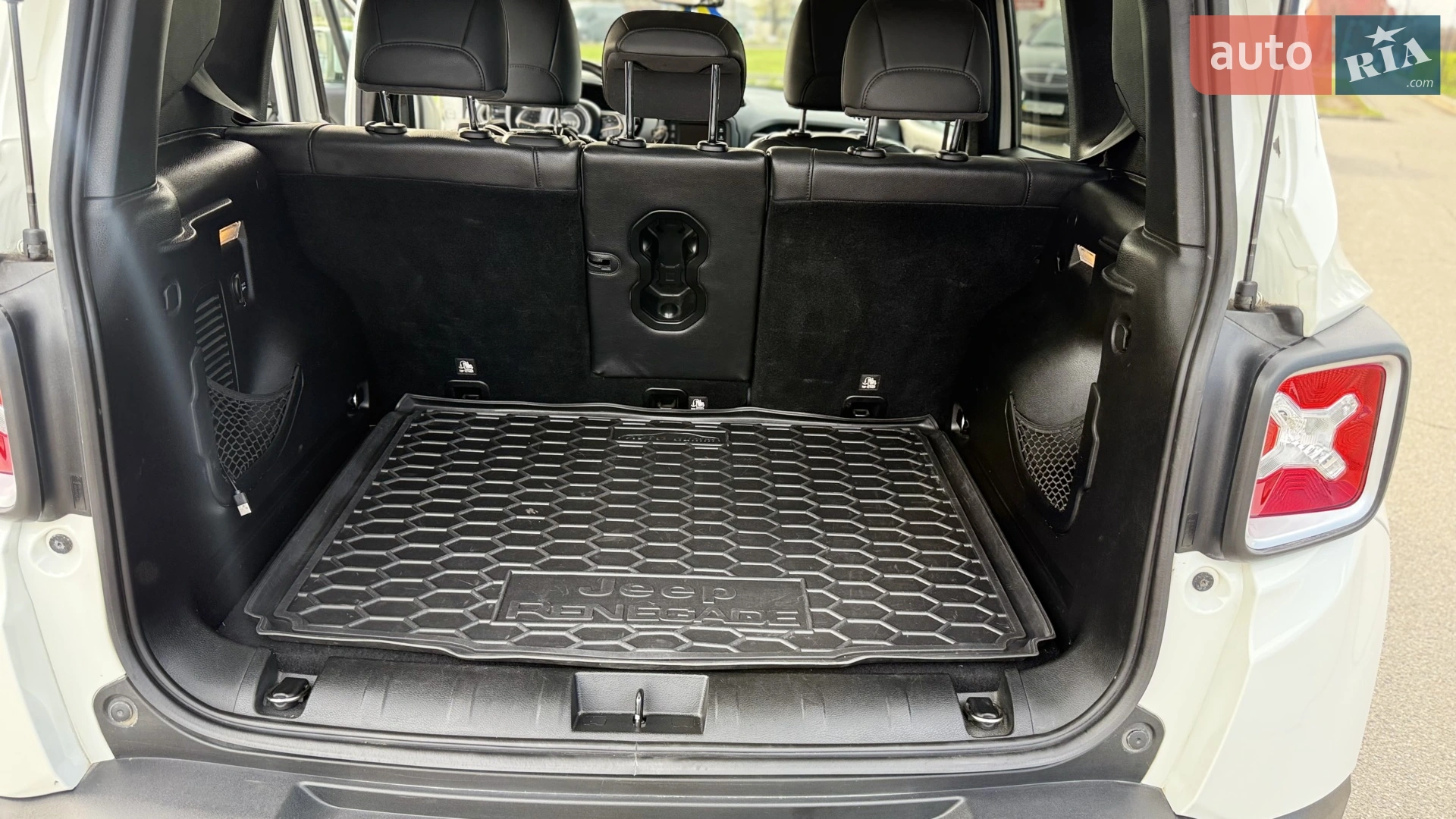 2016 Jeep Renegade - мініатюра 19