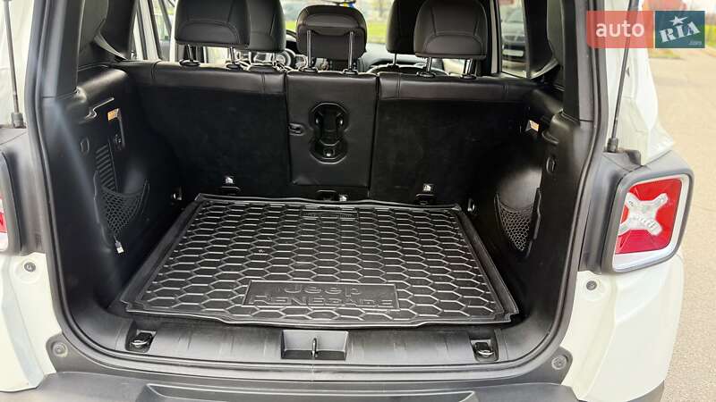 Внедорожник / Кроссовер Jeep Renegade 2016 в Харькове