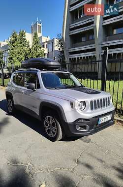 Внедорожник / Кроссовер Jeep Renegade 2015 в Киеве
