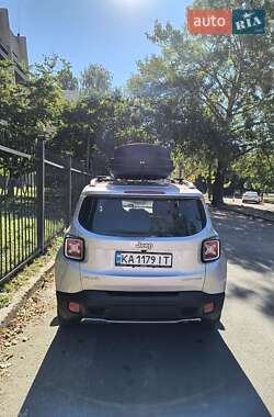 Внедорожник / Кроссовер Jeep Renegade 2015 в 