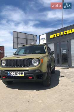 Позашляховик / Кросовер Jeep Renegade 2015 в Львові