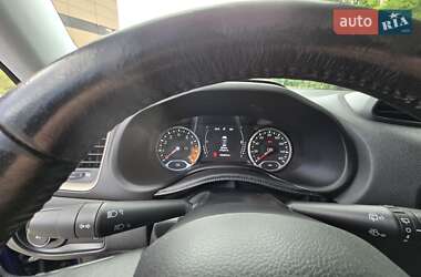 Внедорожник / Кроссовер Jeep Renegade 2017 в 