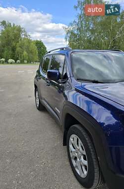 Внедорожник / Кроссовер Jeep Renegade 2017 в 