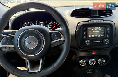 Внедорожник / Кроссовер Jeep Renegade 2015 в 