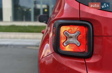 Внедорожник / Кроссовер Jeep Renegade 2015 в 