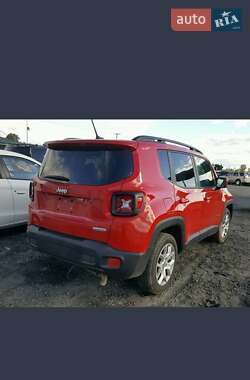 Внедорожник / Кроссовер Jeep Renegade 2015 в 
